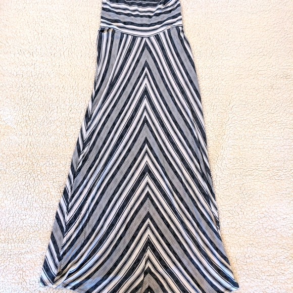 Motherhood Maternity Maxi Skirt Small EUC - Picture 2 of 5